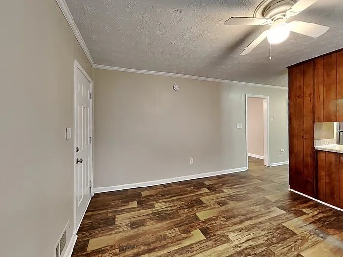 1811 Wendell Way — Photo 6