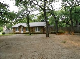 1020 W Pipeline Rd, North Richland Hills, TX 76182