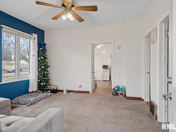 4th image of 2105 N Elizabeth St