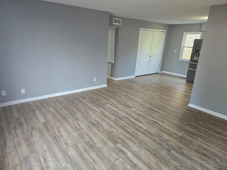 3302 Cerro Vista St SW #A — Photo 3