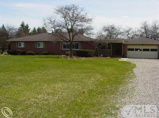 1600 Seven Mile Rd, Whitmore Lake, MI 48189