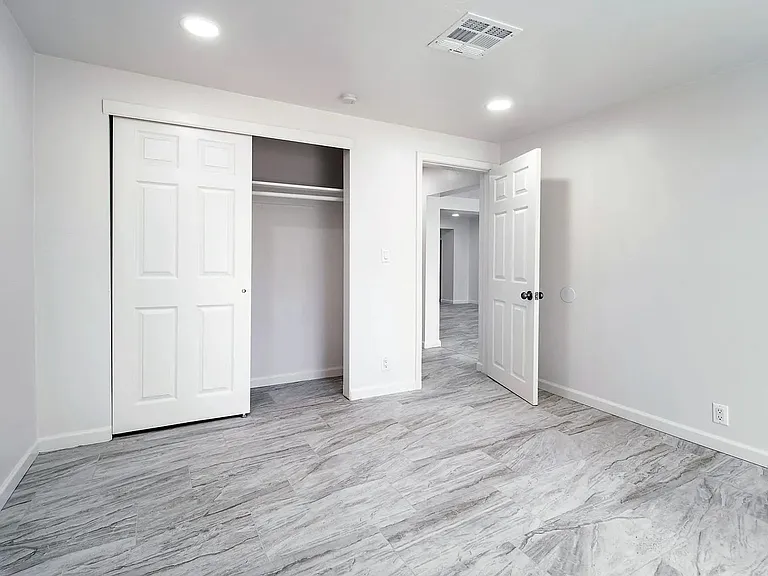 1017 E. West Circle Dr. — Photo 11