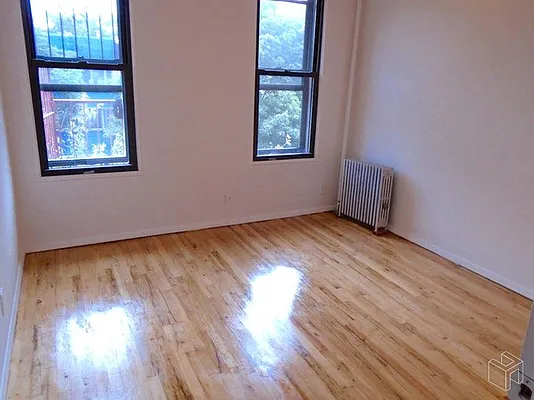 Rented by Halstead Real Estate | media 21