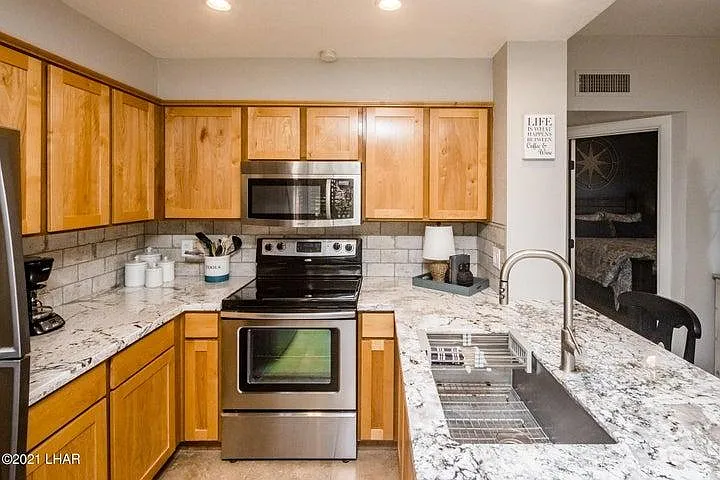 1650 Smoketree Ave S #142 — Photo 9