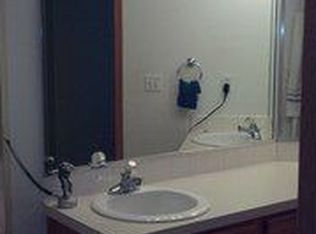 9208 Old Orchard Dr, Norwalk, IA 50211