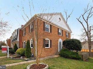 7013 Leestone St, Springfield, VA 22151