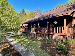 330 Rasho Rd, Traverse City, MI 49696
