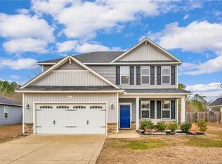 781 Roanoke Dr, Raeford, NC 28376
