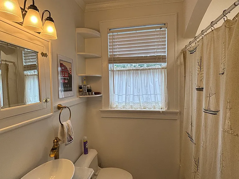 407 S Walker St — Photo 9