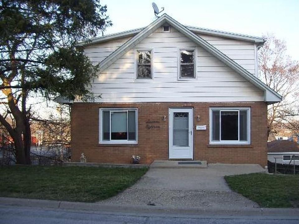 1st image of 1618 N Hickory St