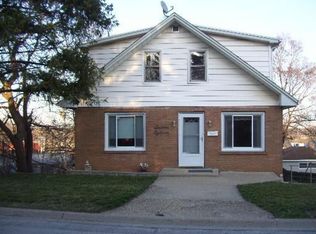1618 N Hickory St, Crest Hill, IL 60403