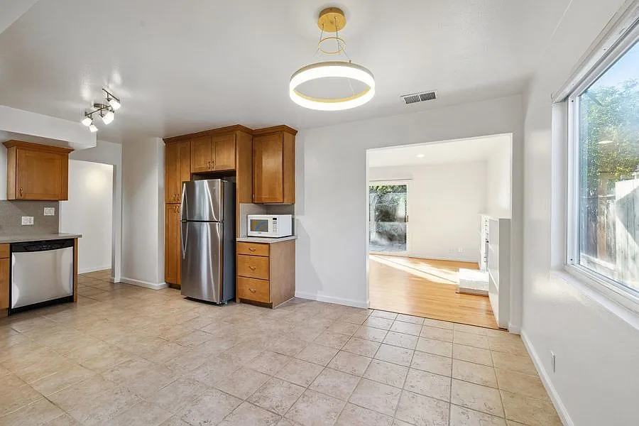 Updated 3 Bed 2 Bath in Cupertino School District! — Photo 4