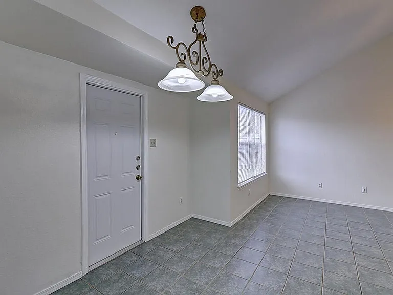7933 Elk Dr — Photo 40