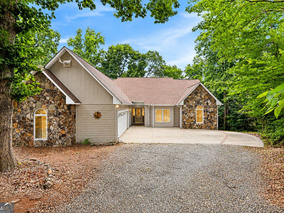 1st image of 205 Mill Creek Cir