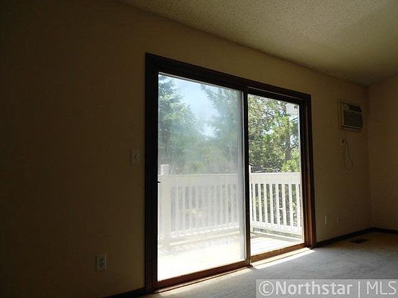 4th image of 2464 Cobble Hill Alcove