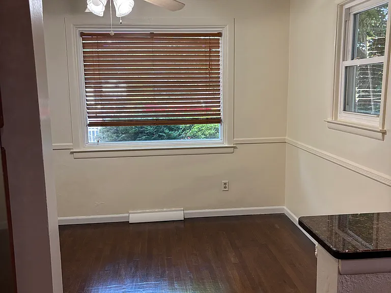 2420 W South St — Photo 17