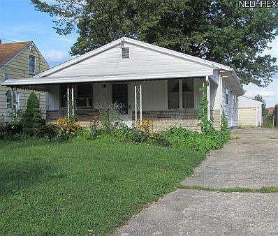 1st image of 225 Carnegie Ave