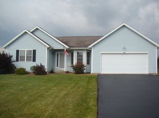 50 Hutton Cir, Churchville, NY 14428