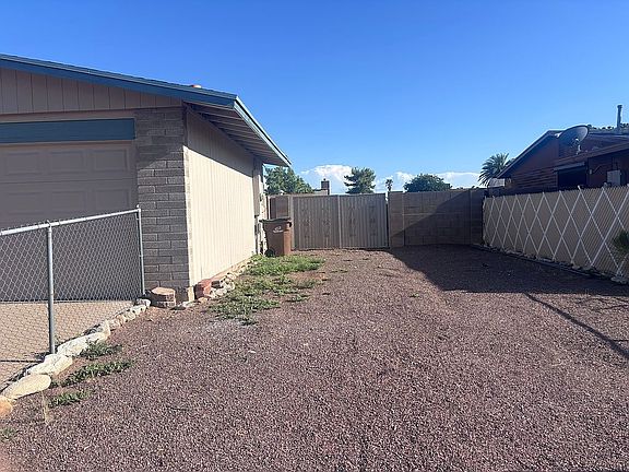 2nd image of 3763 W Horizon Hills Dr