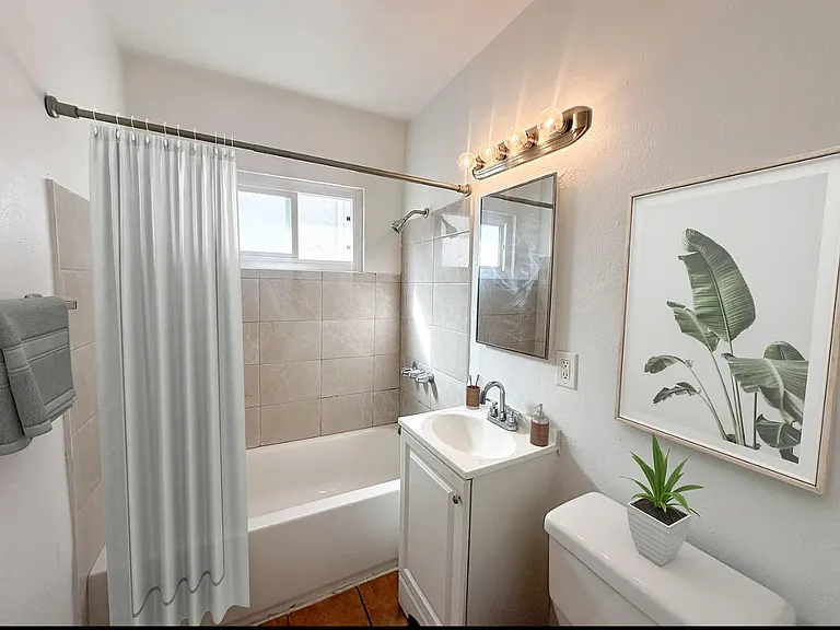 12730 Pacific Ave #16 — Photo 4