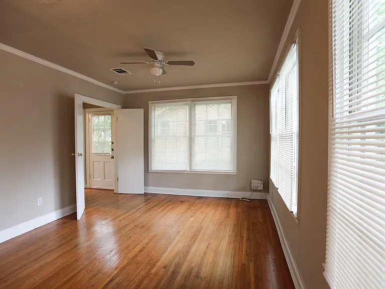 4903 Caswell Ave — Photo 20