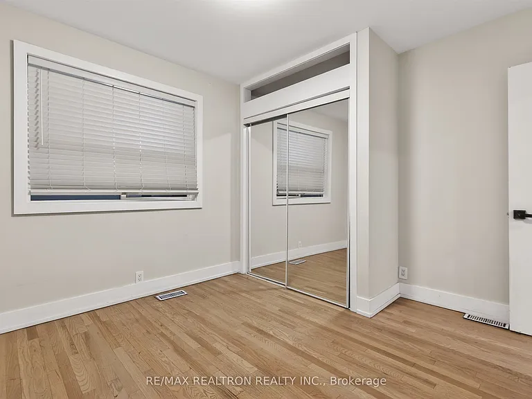 119 Markham St #MAIN FL — Photo 10