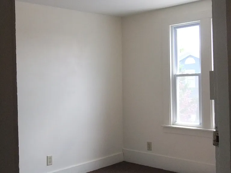 11-13 Center St #11 — Photo 10