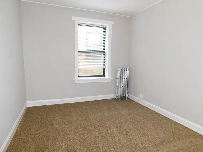 Oak Crest — Photo 15