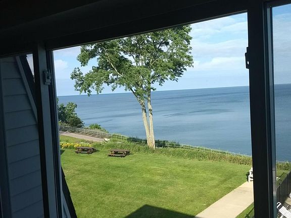 2nd image of 3620 Lakeshore Dr APT F12