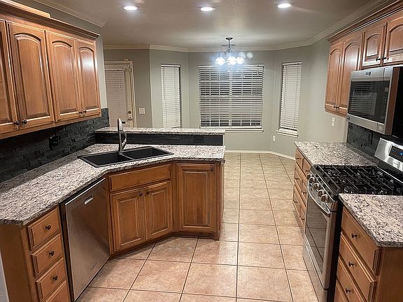 Kitchen and kitchen nook
