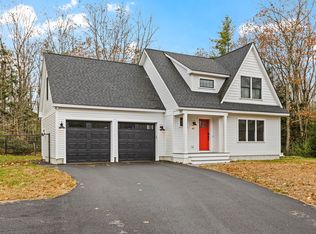 141 Tamrox Dr, Arundel, ME 04046