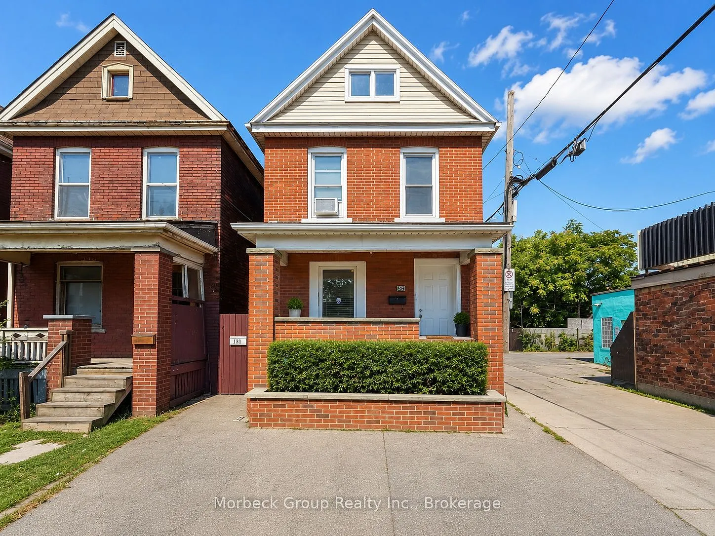 4 bed, $1,800 — Photo 1