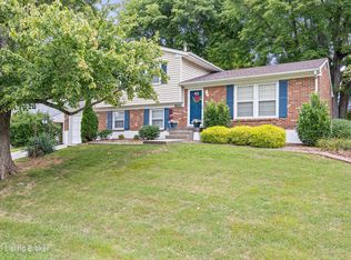 8005 Mary Sue Dr, Louisville, KY 40291