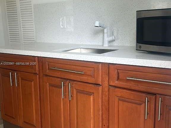 5th image of 2467 NW 103rd St #1