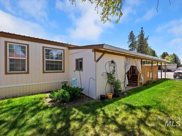 22 Blue Spruce Dr, Hagerman, ID 83332