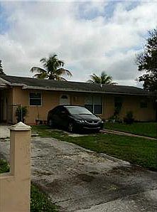 5th image of 20243 NW 39th Ct