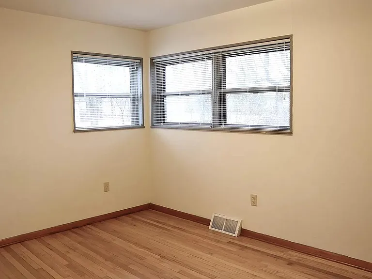 First floor - South West room