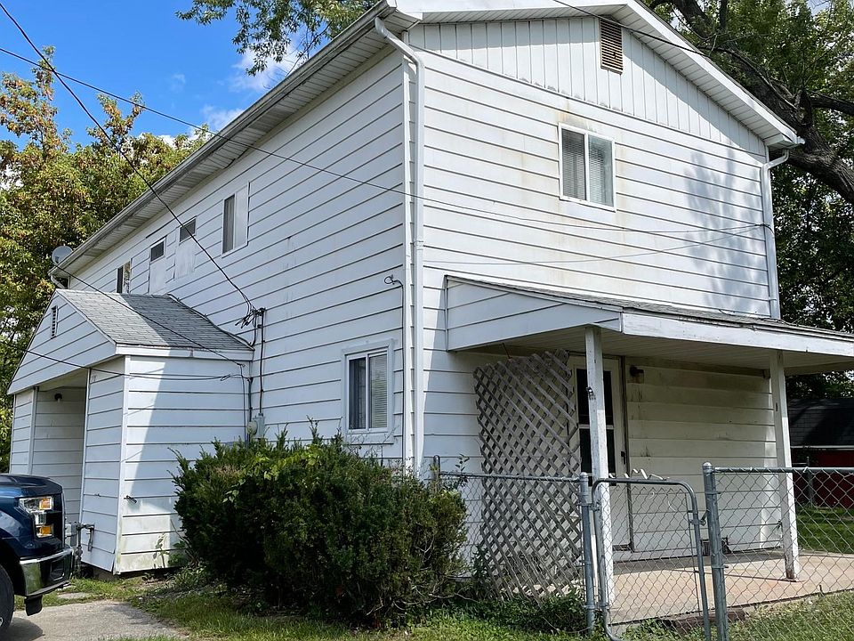 1st image of 32619 Montcalm St