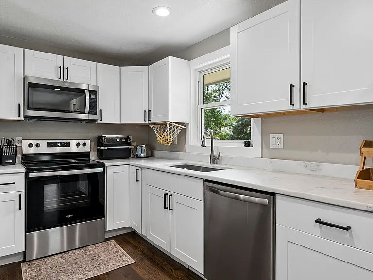 3410 E Briarwood Ave — Photo 5