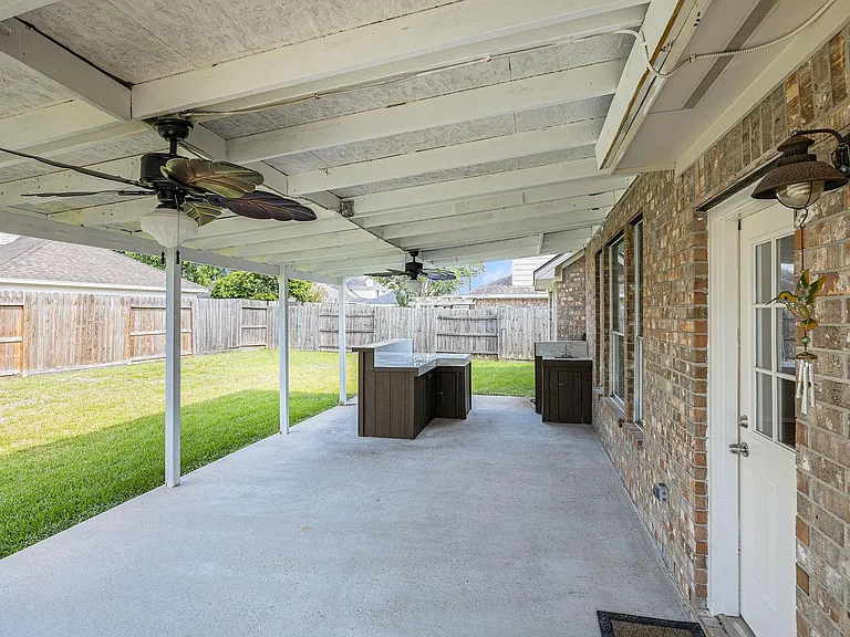 3603 NE Beacon Hill Dr — Photo 25