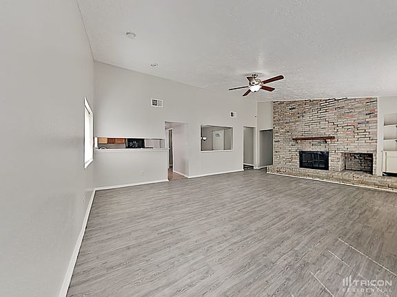 3rd image of 9903 Old Towne Ln