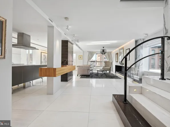 1045 31st St NW APT 506, Washington, DC 20007