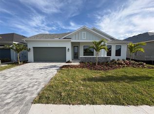 7253 Meadowshade Ct, Sarasota, FL 34241
