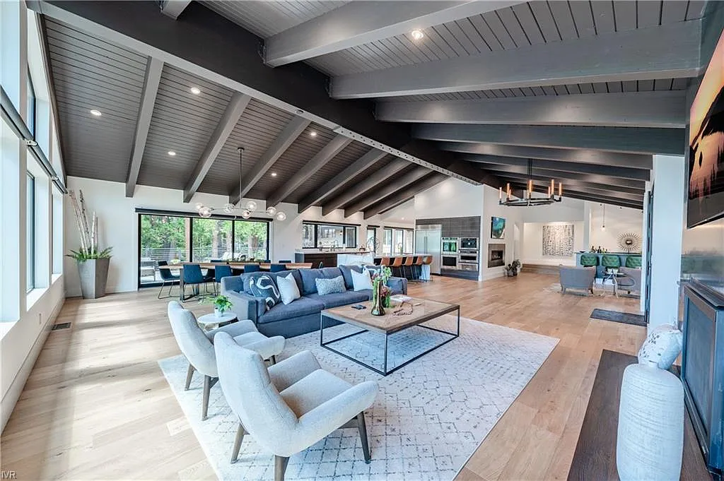 502 Ponderosa Ave photo 1