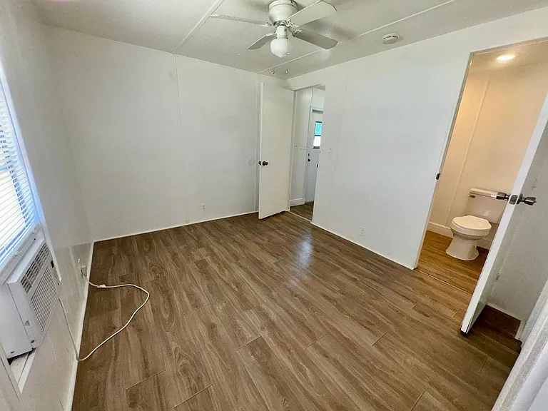 1145 S Christiana Ave — Photo 7