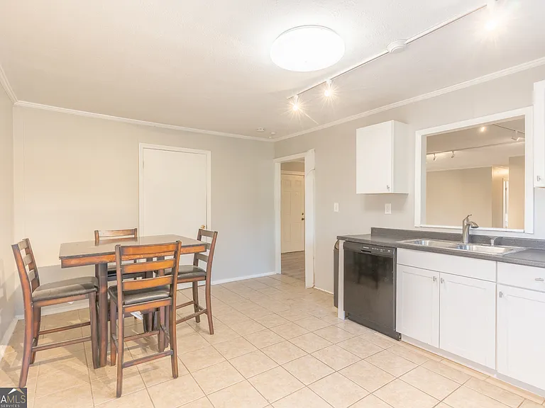 2290 Pinetree Ln NE — Photo 21