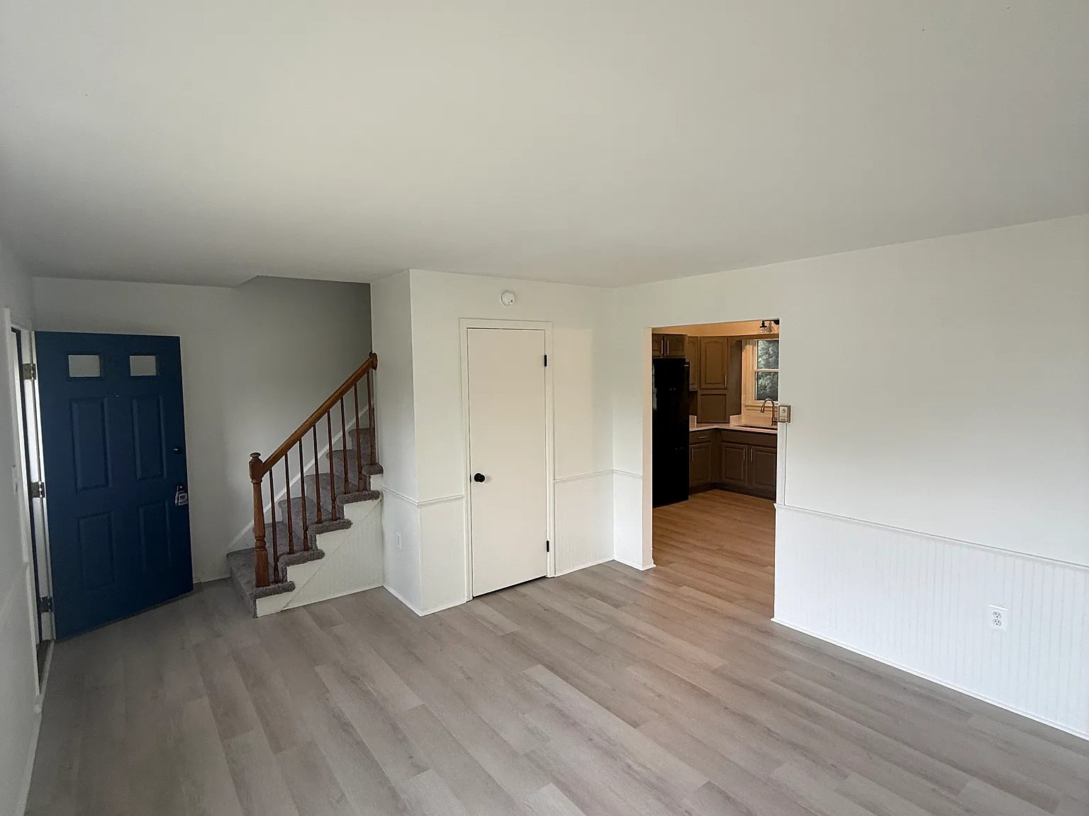 3 bed, 1080 sqft, $2,200 — Photo 3