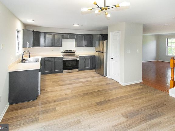 3rd image of 1777 Wigglesworth Way