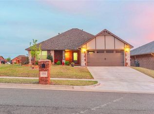 6504 NW 158th St, Edmond, OK 73013