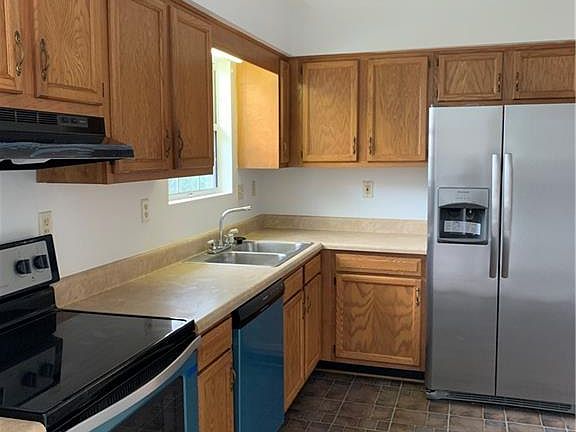 5th image of 5927 Silver Oak Ln